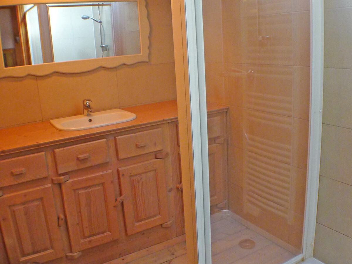 Chalet 14 pers, 6 chambres avec salle de jeux à Samoëns - Photo 12