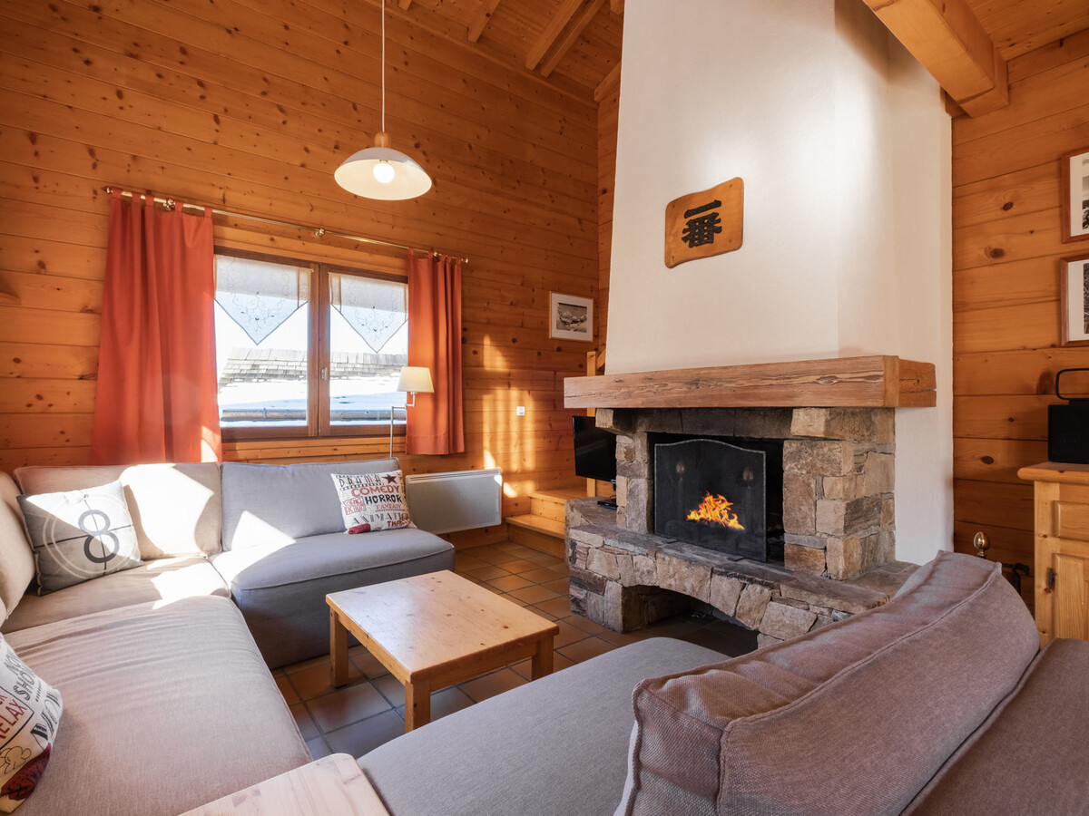 Chalet Piste du Soleil, 11 pers., cheminée, garage, proche pistes - Photo 1