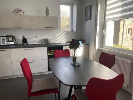 Maison bretonne rénovée à Trégastel, jardin clos à 200 m de la mer : photo 3