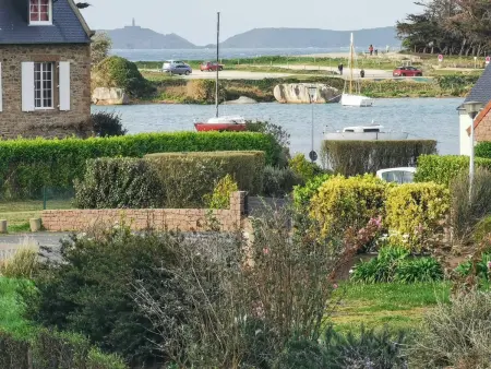 Maison bretonne rénovée à Trégastel, jardin clos à 200 m de la mer : photo 13