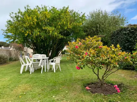Maison bretonne rénovée à Trégastel, jardin clos à 200 m de la mer : photo 27