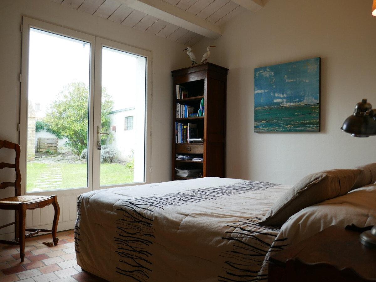 L'Obione, maison rénovée avec jardin à Noirmoutier - Photo 9