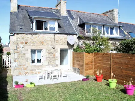 Location maison à Trégastel, Charmante maisonnette bretonne à 100m de la mer avec jardin, terrasse et proximité centre Trégastel