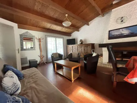 Maison avec accès direct à la plage, 2 terrasses, jardin clos, 3 chambres, parking privé à La Guérinière - Photo 7