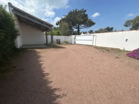 Maison plain pied 4 pers à La Guérinière, cour ensoleillée : photo 13