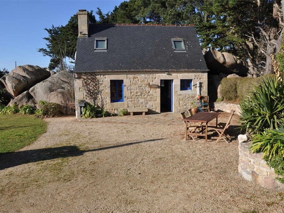 Maison Bretonne à 50m de la Plage avec Jardin, WIFI et Vélos - Trégastel - Photo 15