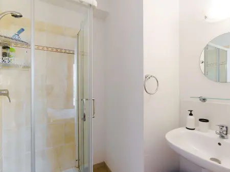 Villa 4 pièces avec piscine privée, jardin, garage, 7 couchages, Narbonne-Plage, proche commerces - Photo 11