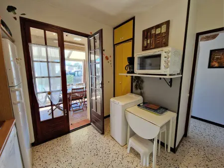 Maison avec Jardin, Véranda ensoleillée et Tout Confort à Marseillan - Photo 9