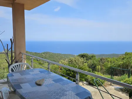 Villa neuve spacieuse - Vue mer - Climatisation, Villa 4 personnes à Sari Solenzara Favone - Photo 2