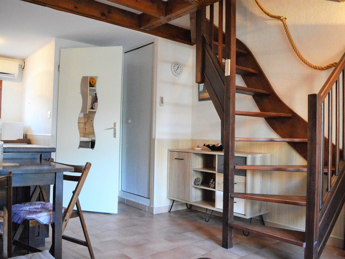 Maison 2 pièces mezzanine, piscine et tennis à Bormes - Photo 6