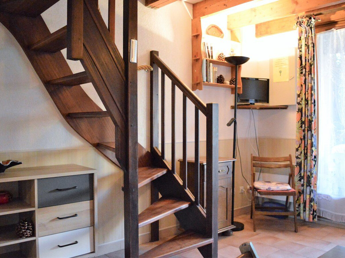 Maison 2 pièces mezzanine, piscine et tennis à Bormes - Photo 7