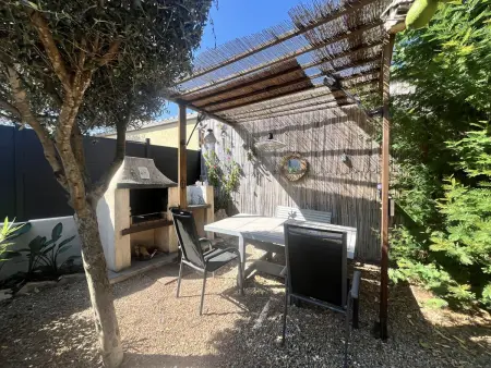 Maison de plain-pied avec jardin clos à Sainte-Lucie de Porto-Vecchio : photo 16