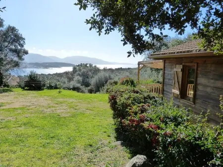 Location chalet à Olmeto, Chalet charme, vue mer, proche plages, terrasse ombragée