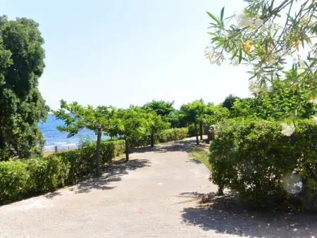 Mini-Villa Canella: Climatisée, Pieds dans l'Eau, Accès Direct Mer, Proche Plages et Activités - Photo 9