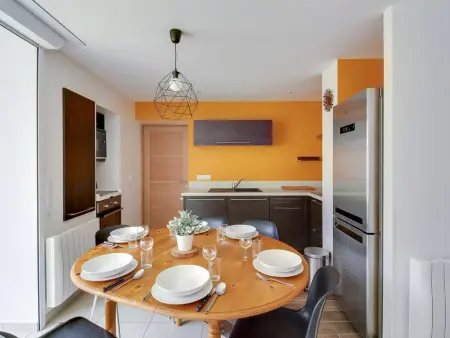 Triplex 7p avec Terrasse, Parking et Casier à Skis - Centre de Cauterets, à 250m des Pistes - Photo 1