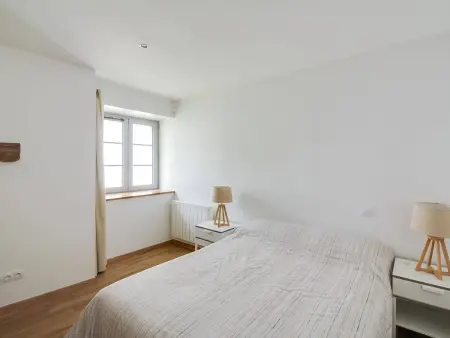 Triplex 7p avec Terrasse, Parking et Casier à Skis - Centre de Cauterets, à 250m des Pistes - Photo 3