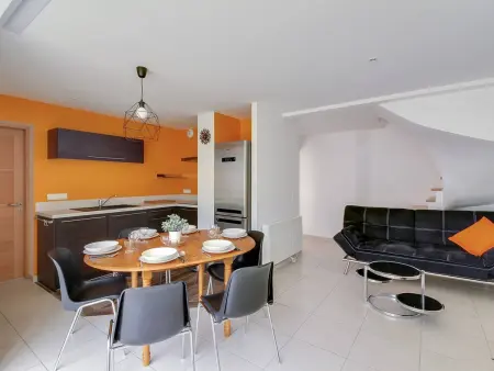Triplex 7p avec Terrasse, Parking et Casier à Skis - Centre de Cauterets, à 250m des Pistes - Photo 15