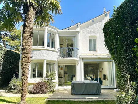 Location maison à La Baule, Villa Bauloise 5 pièces, 8 couchages, proche marché, plage, jardin, parking, BBQ