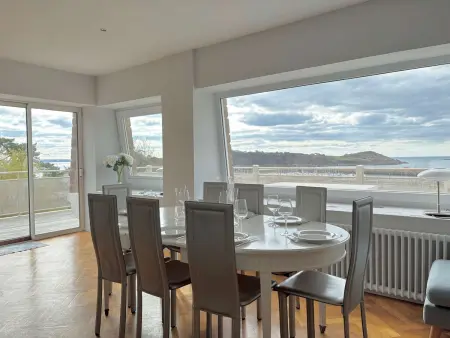 Location maison à Trébeurden, Superbe maison avec jardin, proche plage, chiens admis