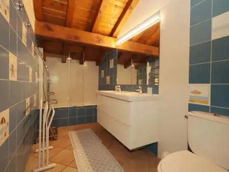 Chalet 8 pers. Saint-Antoine aux Houches, garage et jardin : photo 11