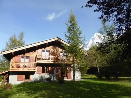 Chalet 8 pers. Saint-Antoine aux Houches, garage et jardin : photo 15