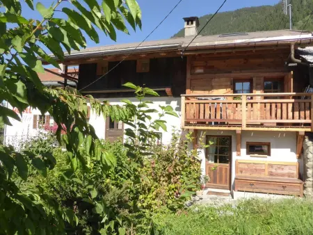 Chalet cosy 3-4 pers, idéalement situé, à 500m des pistes et 100m des commerces - Photo 3