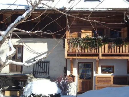 Chalet cosy 3-4 pers, idéalement situé, à 500m des pistes et 100m des commerces - Photo 7