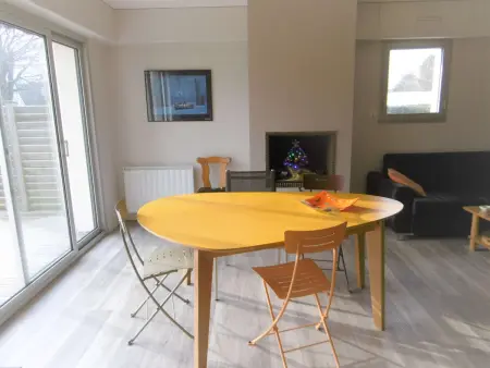 Maison rénovée 80 m², 3 pièces, proche du Golfe du Morbihan avec jardin et terrasse équipée - Photo 5