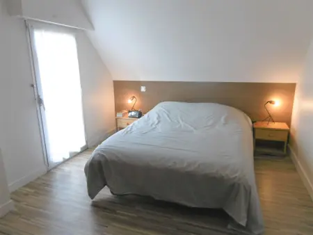 Maison rénovée 80 m², 3 pièces, proche du Golfe du Morbihan avec jardin et terrasse équipée - Photo 11