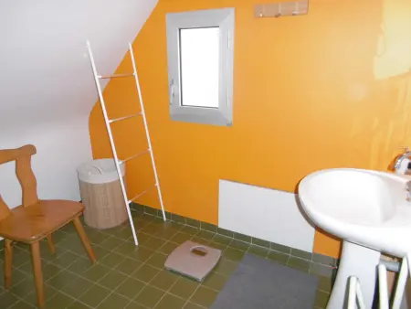 Maison rénovée 80 m², 3 pièces, proche du Golfe du Morbihan avec jardin et terrasse équipée - Photo 14
