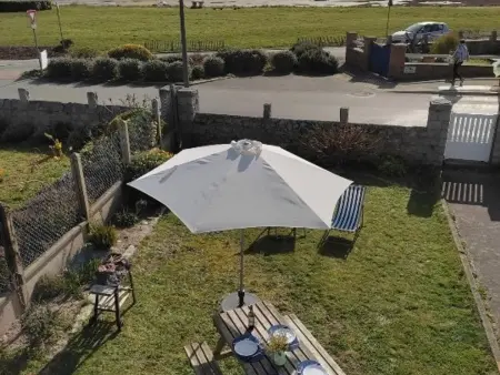 Location maison à Ile Grande, Maison bord de mer avec jardin et parking privé