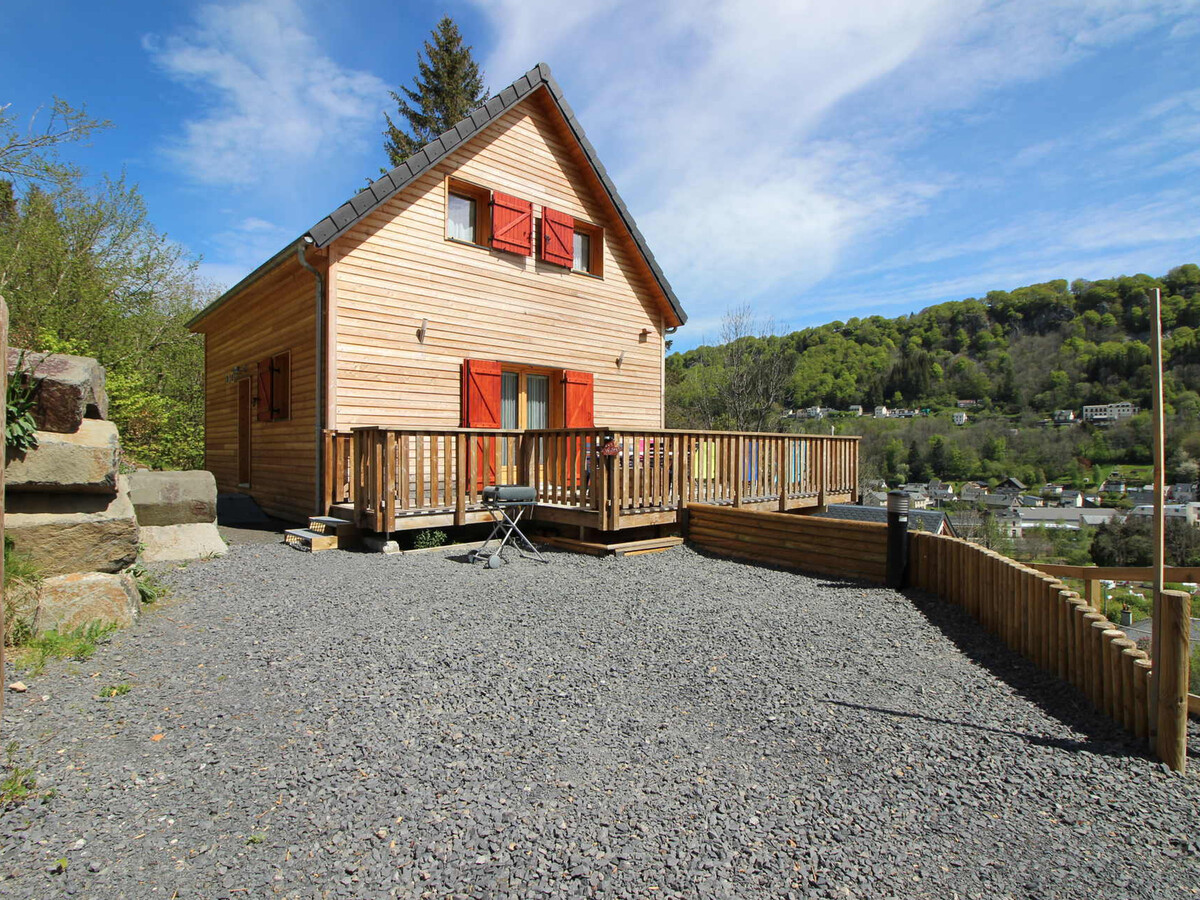 Chalet 4 chambres Mont-Dore, terrasse Sud-Est et local skis - Photo 1