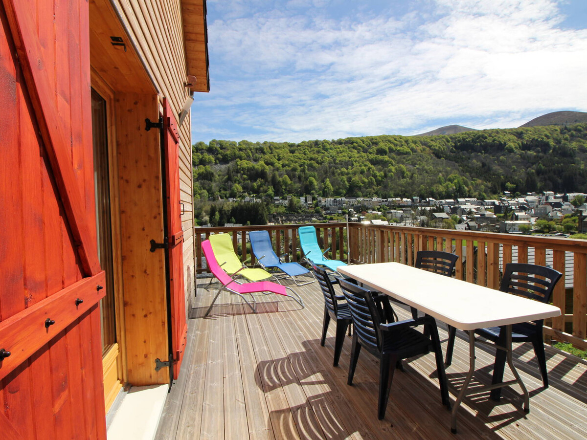 Chalet 4 chambres Mont-Dore, terrasse Sud-Est et local skis - Photo 2