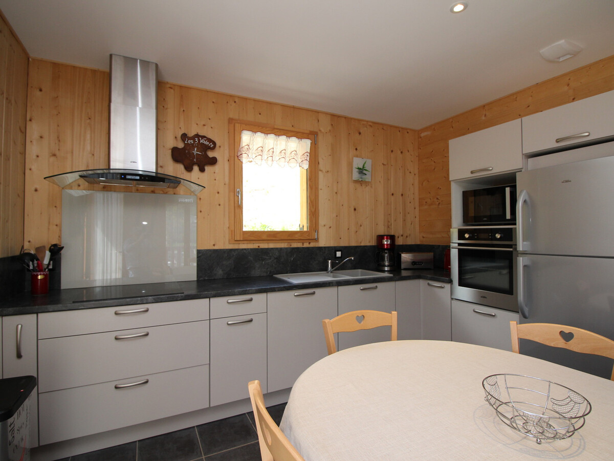 Chalet 4 chambres Mont-Dore, terrasse Sud-Est et local skis - Photo 6