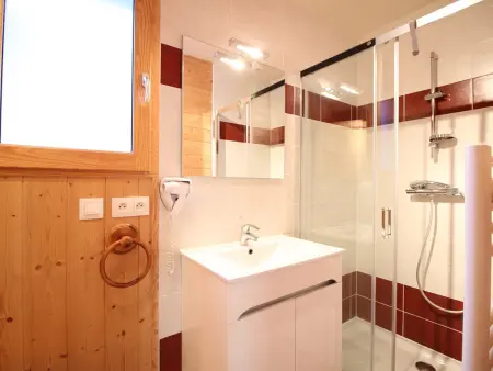 Chalet mitoyen 65 m² au Hameau des Sources, Mont-Dore : photo 10