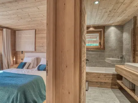 Chalet rénové 6 chambres à Megève, proche pistes Rochebrune, jardin, garage, 12 personnes - Photo 10