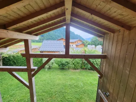Chalet atypique 10 pers à Samoëns, terrasse et jardin : photo 18