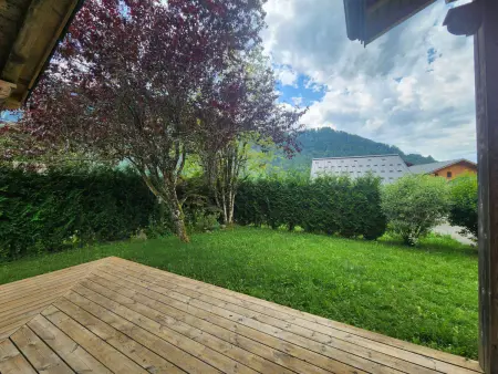 Chalet atypique 10 pers à Samoëns, terrasse et jardin : photo 20