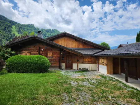 Chalet atypique 10 pers à Samoëns, terrasse et jardin : photo 21