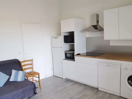 Maison spacieuse climatisée, 3 chambres, terrasse, cuisine neuve, accès direct à la mer, à Marseillan - Photo 5