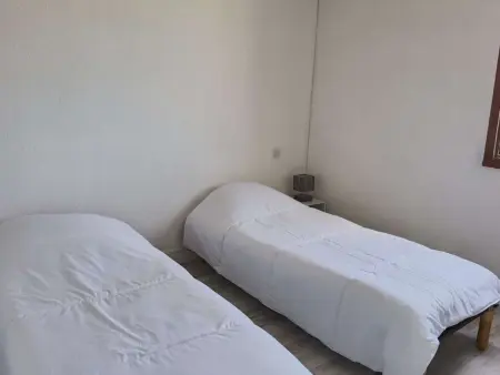 Maison spacieuse climatisée, 3 chambres, terrasse, cuisine neuve, accès direct à la mer, à Marseillan - Photo 10