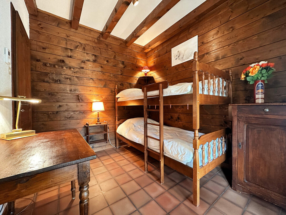 Chalet Justine à Samoëns : jardin, cheminée, 6 personnes - Photo 8