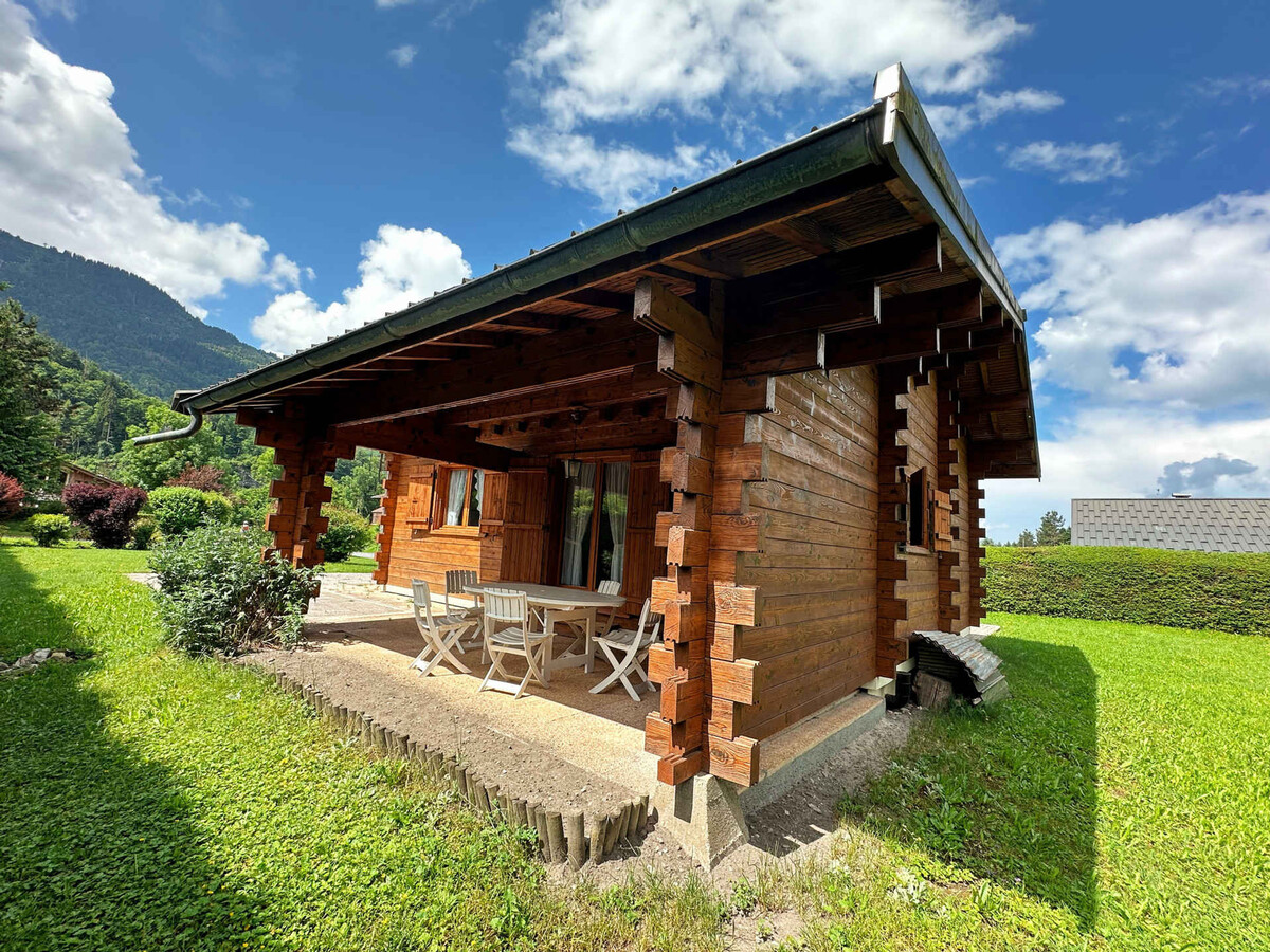 Chalet Justine à Samoëns : jardin, cheminée, 6 personnes - Photo 12