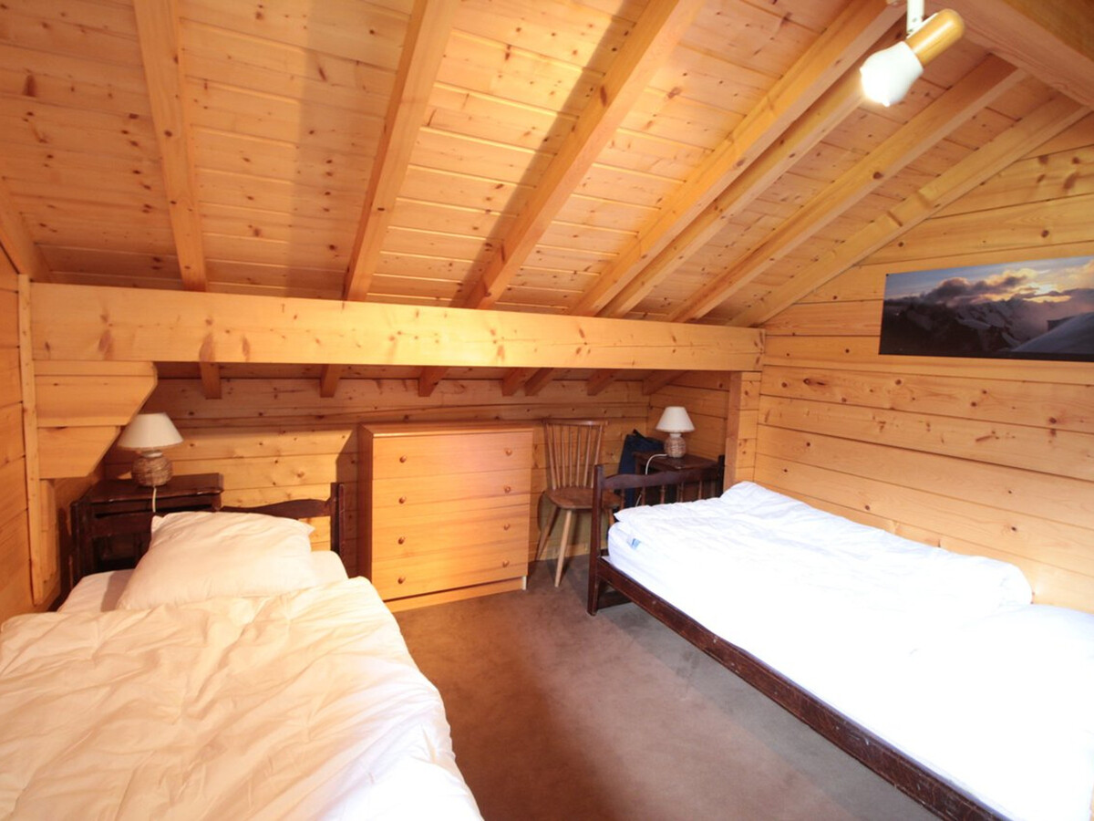 Chalet 3 chambres aux Carroz, 300 m des pistes, poêle à bois - Photo 7
