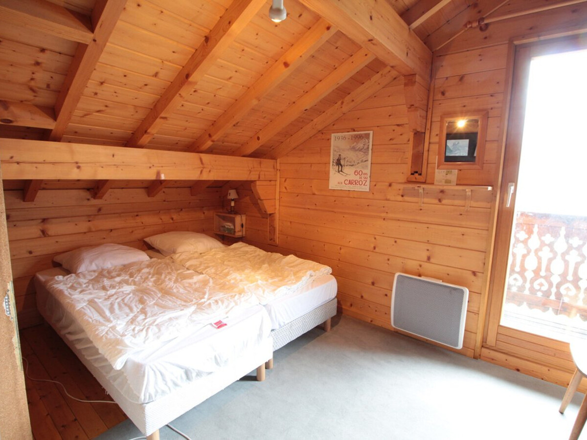 Chalet 3 chambres aux Carroz, 300 m des pistes, poêle à bois - Photo 8