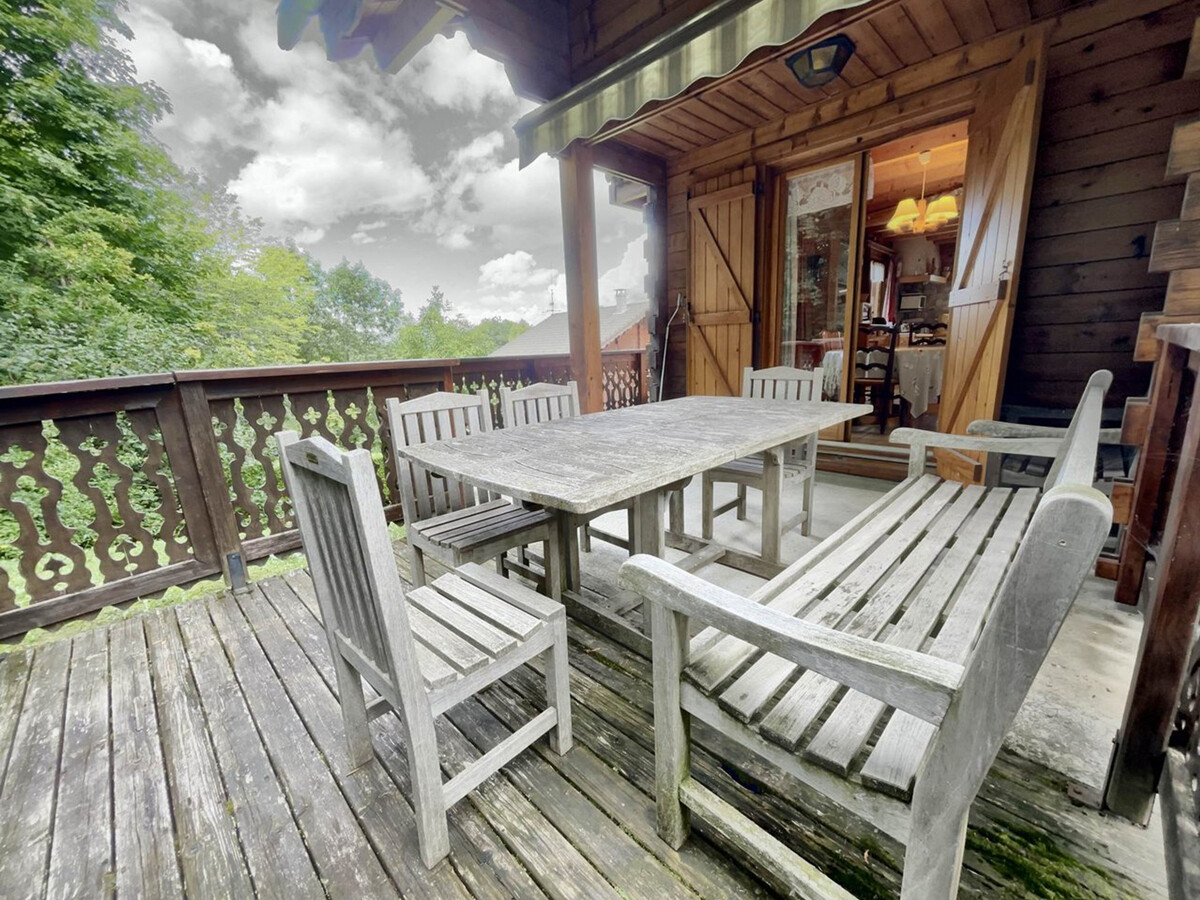 Chalet 3 chambres aux Carroz, 300 m des pistes, poêle à bois - Photo 13