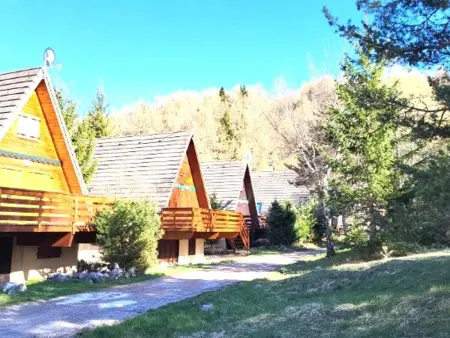 Chalet 3 Pièces avec Terrasse et Parking Gratuit - Photo 14