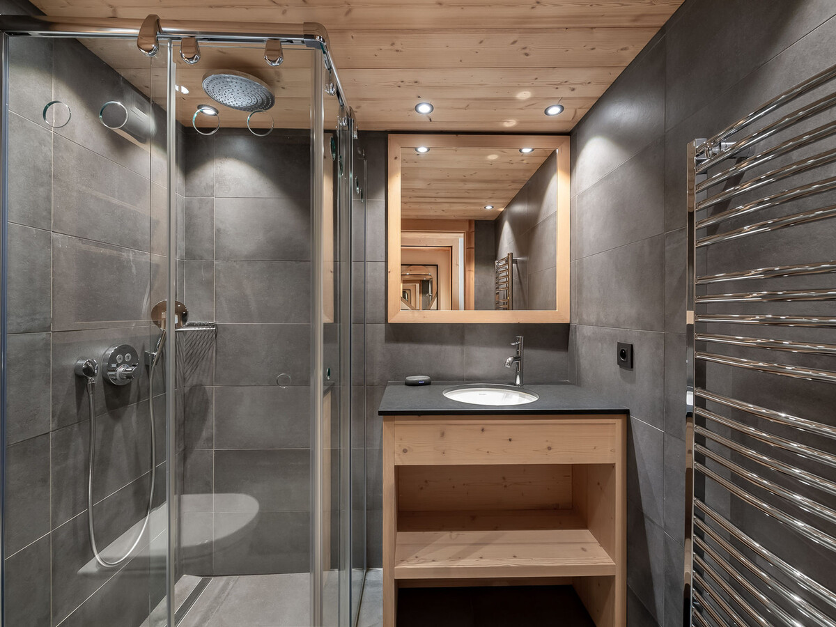 Le Hors Pistes, chalet moderne 5 chambres avec sauna à Méribel - Photo 10