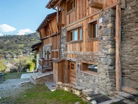 Location chalet à Méribel, Chalet cosy au Raffort avec jardin, proche télécabines et bus, parking, animaux admis