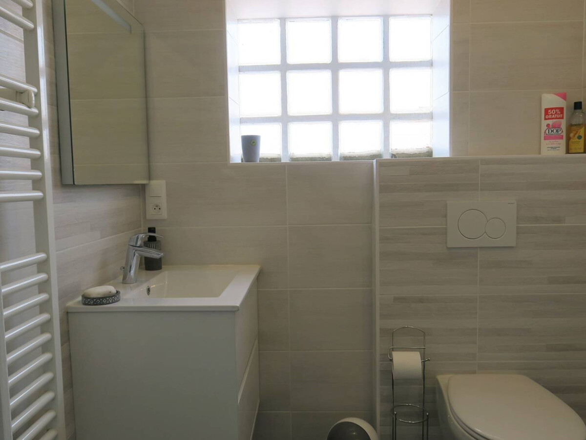 Maison 5 pers, cour privée, 640m plage à Perros-Guirec - Photo 8